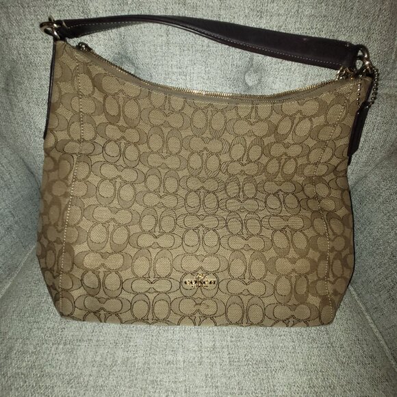 Coach Handbags - Coach shoulder tote